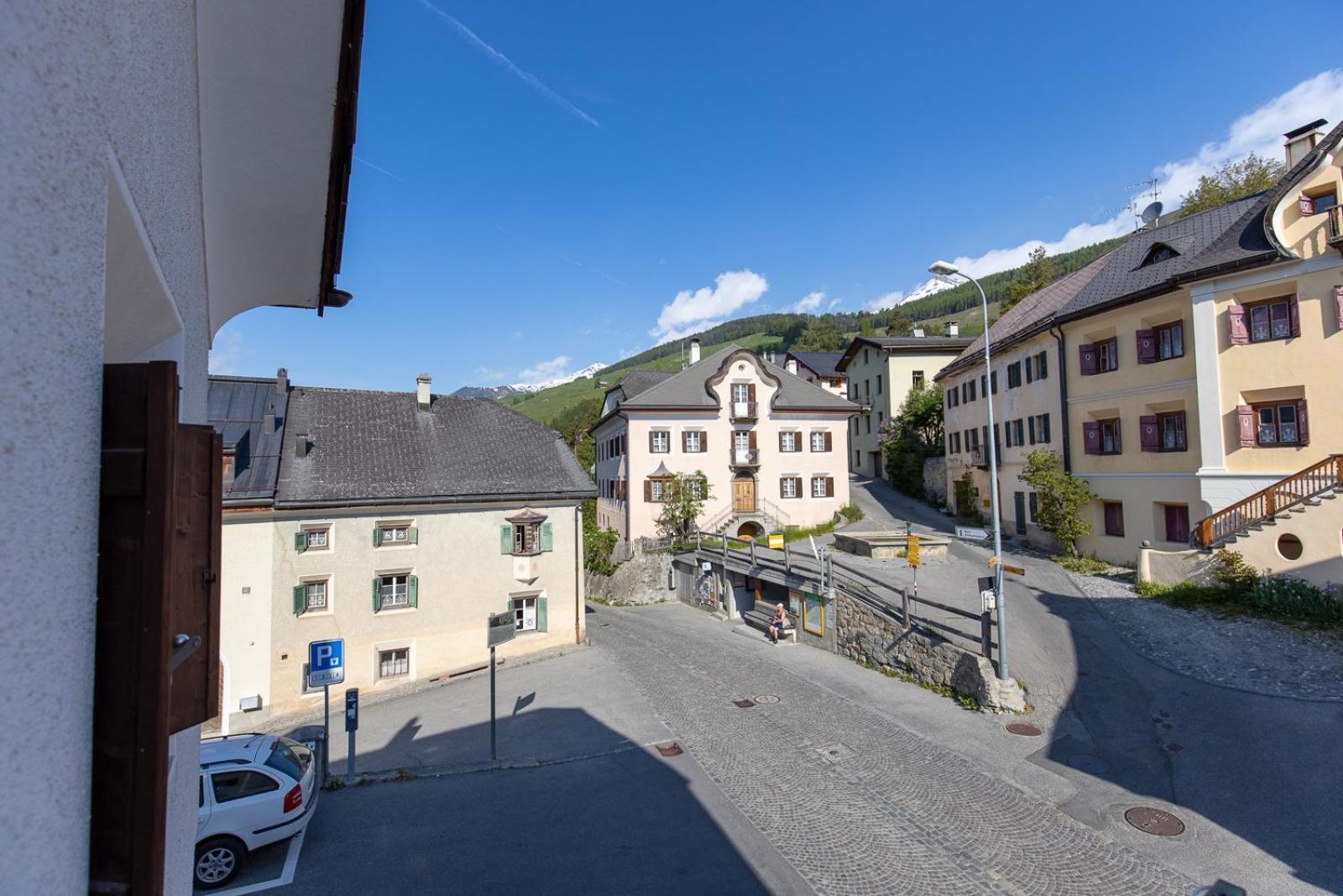 Chasa Tredeschin Apartment Scuol Exterior photo