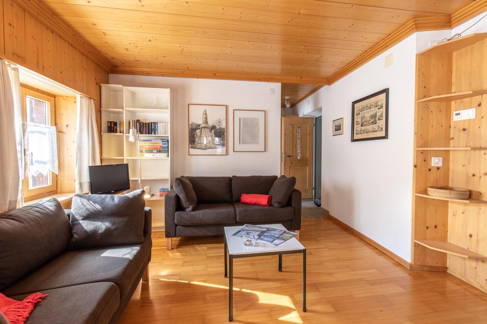 Chasa Tredeschin Apartment Scuol Exterior photo